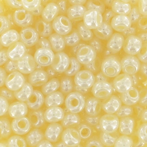 Preciosa 9/0 2.5 mm Seed Beads - Pearlescent Cream x20g
