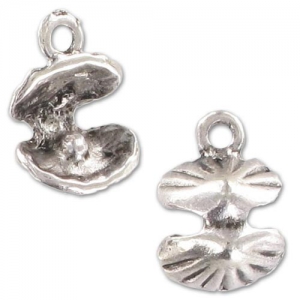 Scallop Charm 14mm Old silver tone x1