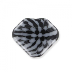 Diamond-shaped disc, 13x15 mm - Black and White Tiger Stripe - 1 piece