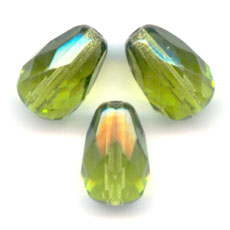 Faceted pear-shaped beads, 10x7 mm - Olivine x20
