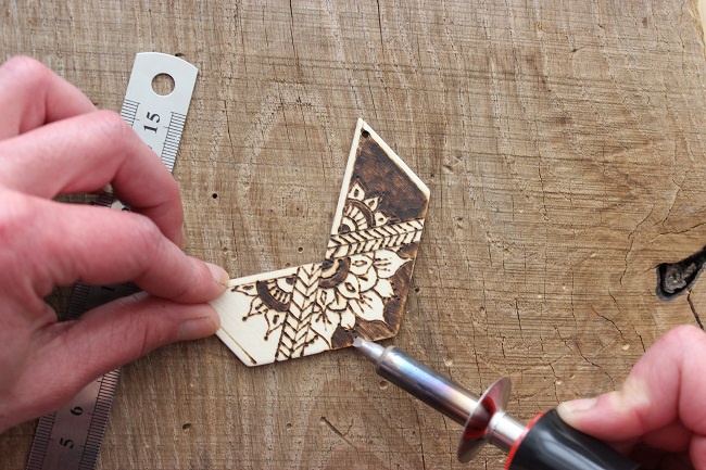how-to-pyrography-on-wood-factsheet-tips-tricks-01 comment-faire-pyrogravure-sur-bois-fiche-technique-conseils-astuces-01
