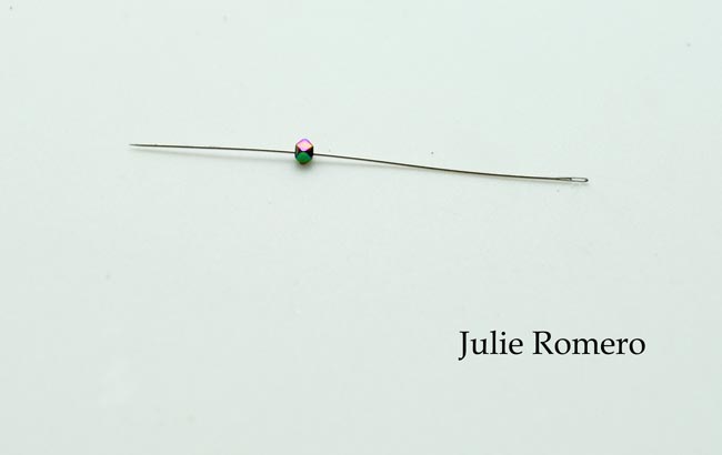 Ring in soutache with PureCrystal cabochon and hematite : Step 4