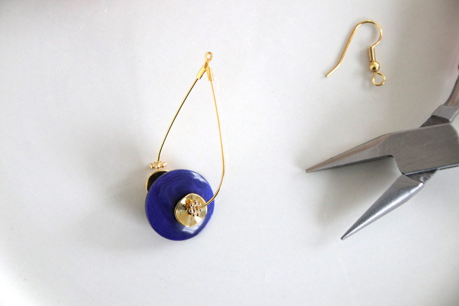 DIY Blue Tagua Seed Earrings : Step 2