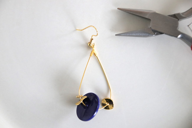 DIY Blue Tagua Seed Earrings : Step 3