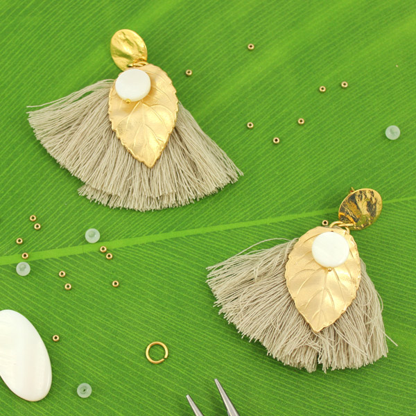 DIY Pom-Pom and Gold Leaf Earrings DIY Pom-Pom and Gold Leaf Earrings