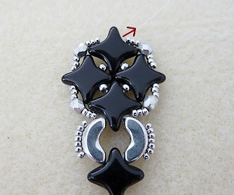 Boucles d'oreilles DIY avec des perles de verre Star Beads et Arcos