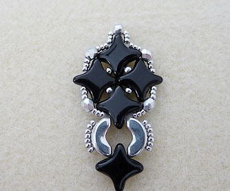 Boucles d'oreilles DIY avec des perles de verre Star Beads et Arcos