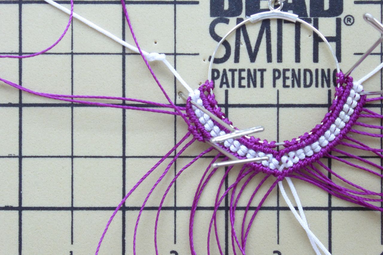 Nylon wire micro-macramé earrings with PureCrystal drops : Step 8