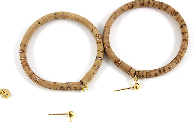Cork hoops : Step 3 Cork hoops : Step 3