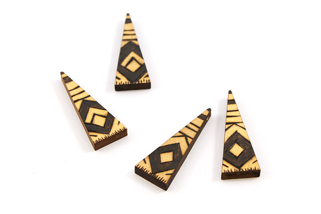 Using the pyrograver Utilisation du pyrograveur