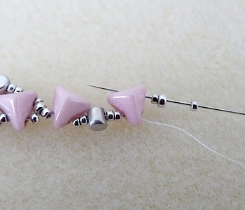 tutoriel-perles-en-verre-bracelet-cory-puca-06