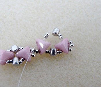 tutoriel-perles-en-verre-bracelet-cory-puca-07