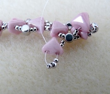 tutoriel-perles-en-verre-bracelet-cory-puca-14