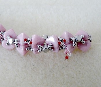 tutoriel-perles-en-verre-bracelet-cory-puca-21