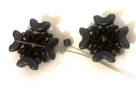 Minos, Arcos and Super Duo pearl cuff bracelet : Step 19