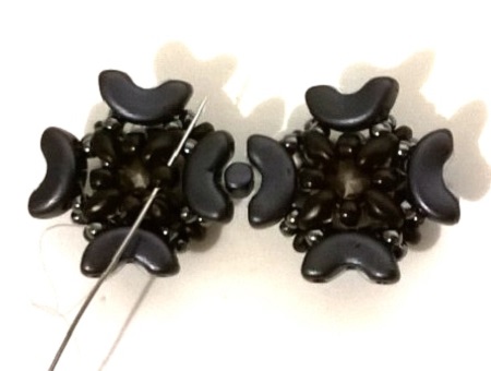 Minos, Arcos and Super Duo pearl cuff bracelet : Step 20