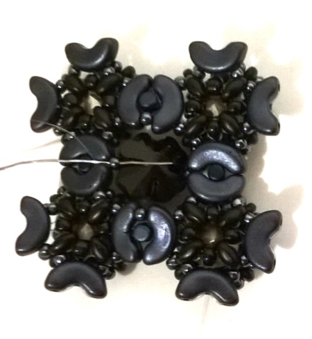 Minos, Arcos and Super Duo pearl cuff bracelet : Step 37