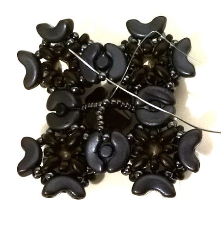 Minos, Arcos and Super Duo pearl cuff bracelet : Step 42