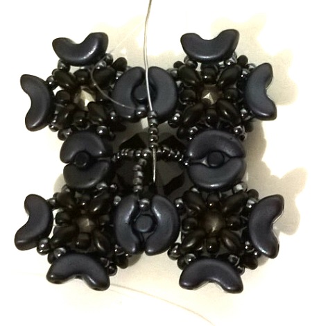 Minos, Arcos and Super Duo pearl cuff bracelet : Step 43