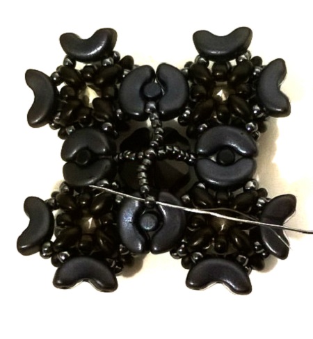 Minos, Arcos and Super Duo pearl cuff bracelet : Step 44