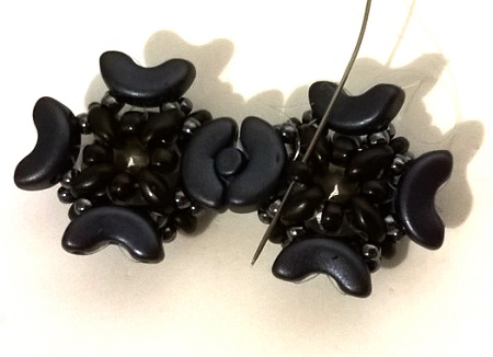 Minos, Arcos and Super Duo pearl cuff bracelet : Step 22