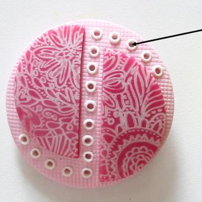 Broche Rose pâte polymère Cernit et plaques de texture Broche Rose pâte polymère Cernit et plaques de texture