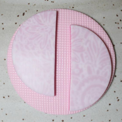 Broche Rose pâte polymère Cernit et plaques de texture Broche Rose pâte polymère Cernit et plaques de texture