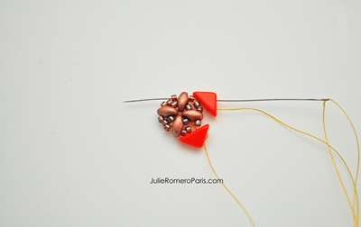 Collier_tango_superduo_pompons