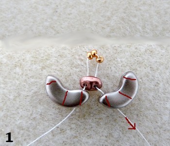 Jéromine necklace Arcos® and Khéops® par Puca and seed beads : Step 1