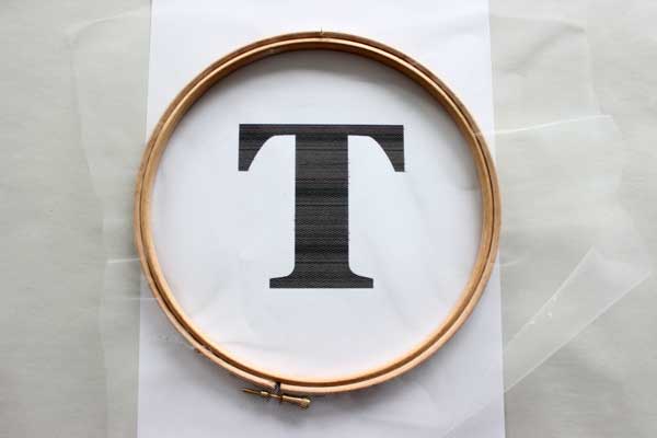 DIY embroidery drum decoration with dried flowers : Step 1