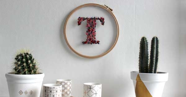 DIY embroidery drum decoration with dried flowers