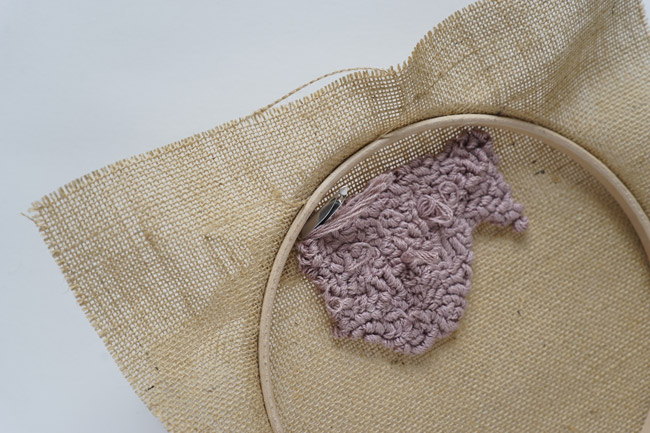 DIY Punch needle embroidered wall decoration tutorial by Julie Robert : Step 5