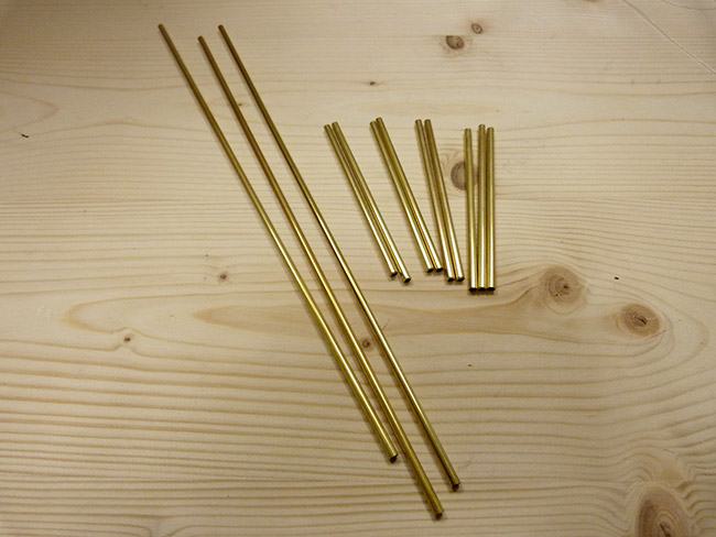 Suspension-de-plante-tubes-en-laiton-01