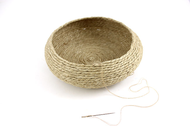 Cup in hemp yarn stop the thread Coupelle en fil de chanvre arrêter le fil