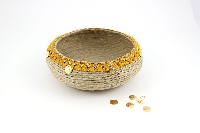 Hemp thread cup with sequins Coupelle en fil de chanvre ajout des sequins