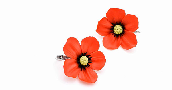 Schema  Red flowers earrings in polymer clay