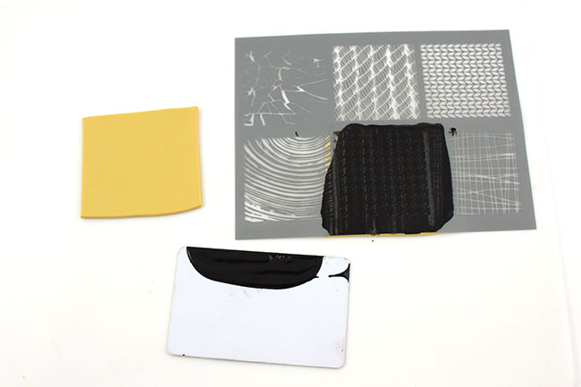 polymer clay and silkscreen houndstooth pattern earrings : Step 2