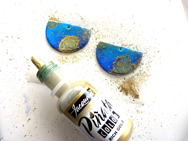 Polymer, ink and metal earrings : Step 6