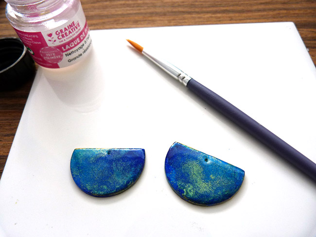 Polymer, ink and metal earrings : Step 9