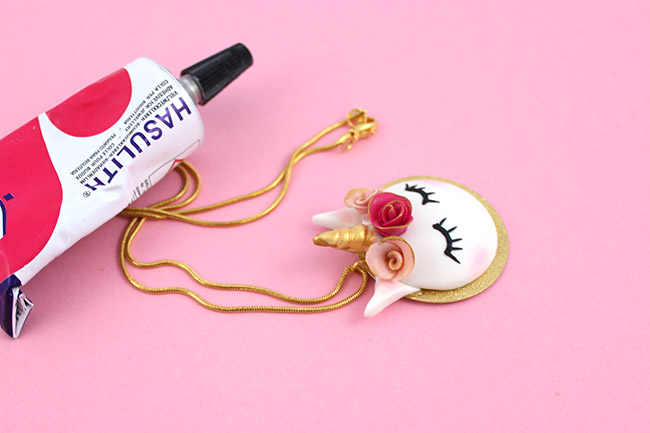 Unicorn pendant in Fimo clay : Step 6 Unicorn pendant in Fimo clay : Step 6