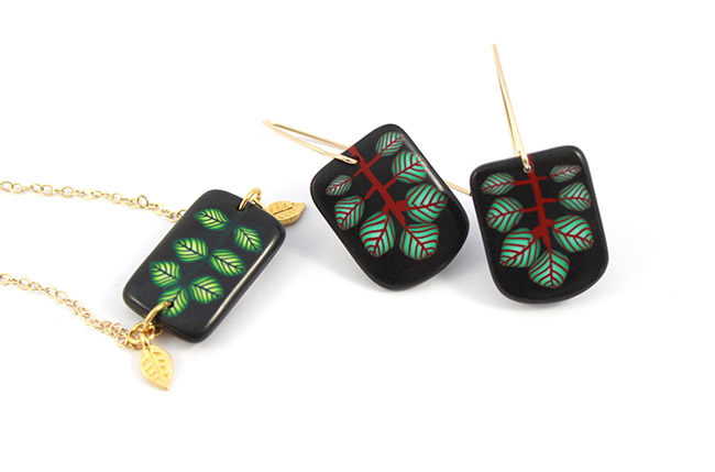 Jewelry creation with a complex leaf cane Création de bijoux avec une cane feuille complexe