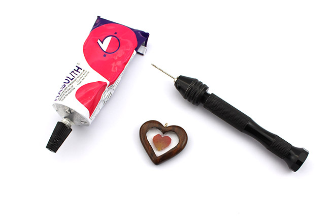 Heart in UV Led resin and ebony-effect polymer : Step 11 Heart in UV Led resin and ebony-effect polymer : Step 11