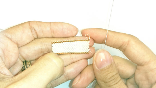 DIY peyote woven ring crossed in miyuki beads : Step 5 DIY peyote woven ring crossed in miyuki beads : Step 5