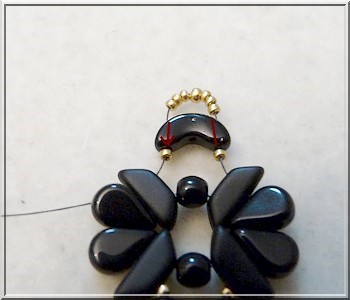 Tutoriel_boucles_oreilles_ida_perles_verre_amos_puca-11 Tutoriel_boucles_oreilles_ida_perles_verre_amos_puca-11