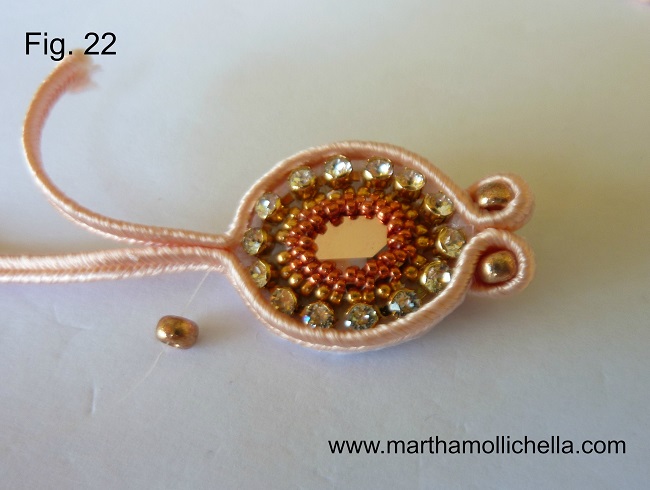 bague-stay-classy-cabochon-PureCrystal-en-perle-miyuki-chaine-PureCrystal-en-soutache-022