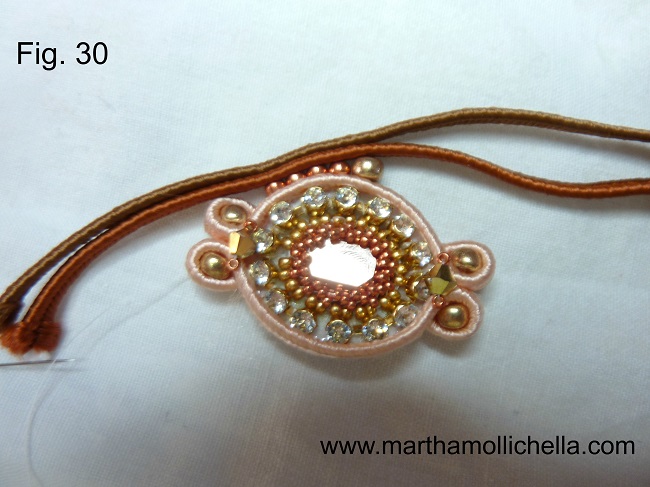 bague-stay-classy-cabochon-PureCrystal-en-perle-miyuki-chaine-PureCrystal-en-soutache-030