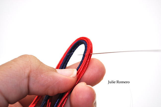 Bracelet in soutache and PureCrystal crystals : Step 2 Bracelet in soutache and PureCrystal crystals : Step 2