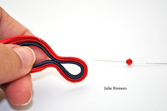 Bracelet in soutache and PureCrystal crystals : Step 3 Bracelet in soutache and PureCrystal crystals : Step 3