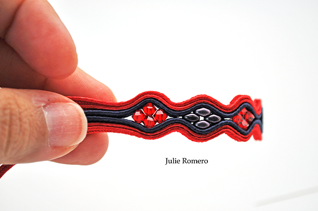 Bracelet in soutache and PureCrystal crystals : Step 5 Bracelet in soutache and PureCrystal crystals : Step 5