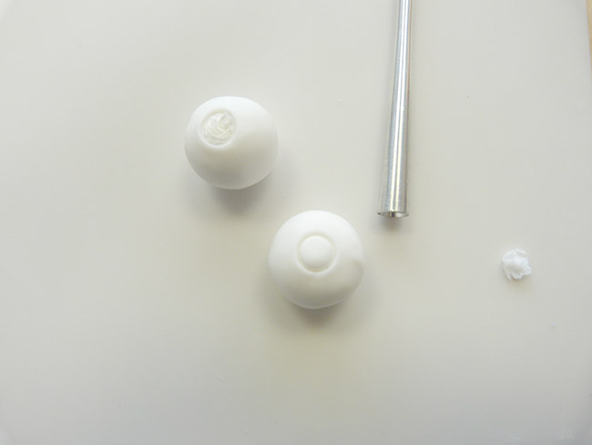 Earrings with hollow beads made of polymer clay : Step 3